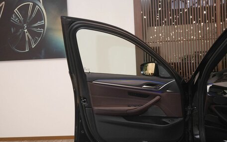 BMW 5 серия, 2020 год, 5 300 000 рублей, 10 фотография
