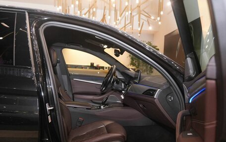 BMW 5 серия, 2020 год, 5 300 000 рублей, 28 фотография