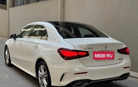 Mercedes-Benz A-Класс, 2023 год, 2 150 000 рублей, 4 фотография