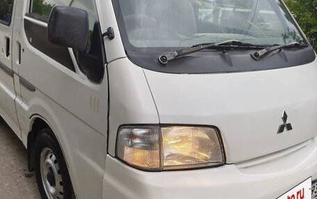 Mitsubishi Delica IV, 2001 год, 400 000 рублей, 2 фотография