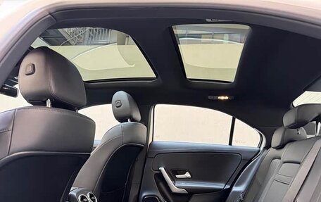 Mercedes-Benz A-Класс, 2023 год, 2 150 000 рублей, 15 фотография