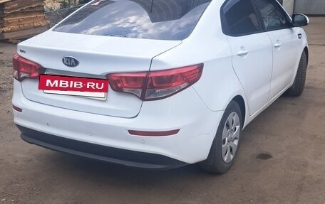 KIA Rio III рестайлинг, 2016 год, 600 000 рублей, 4 фотография