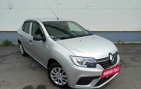 Renault Logan II, 2018 год, 649 000 рублей, 3 фотография
