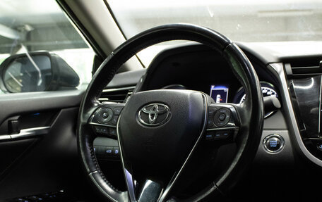Toyota Camry, 2018 год, 2 499 000 рублей, 7 фотография