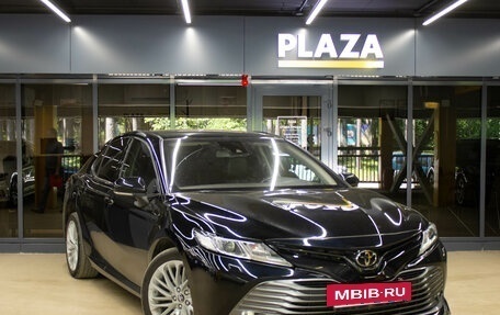Toyota Camry, 2018 год, 2 499 000 рублей, 2 фотография