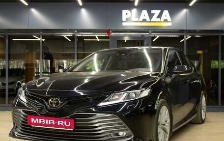 Toyota Camry, 2018 год, 2 499 000 рублей, 5 фотография