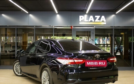 Toyota Camry, 2018 год, 2 499 000 рублей, 3 фотография