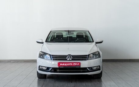 Volkswagen Passat B7, 2013 год, 1 289 000 рублей, 3 фотография