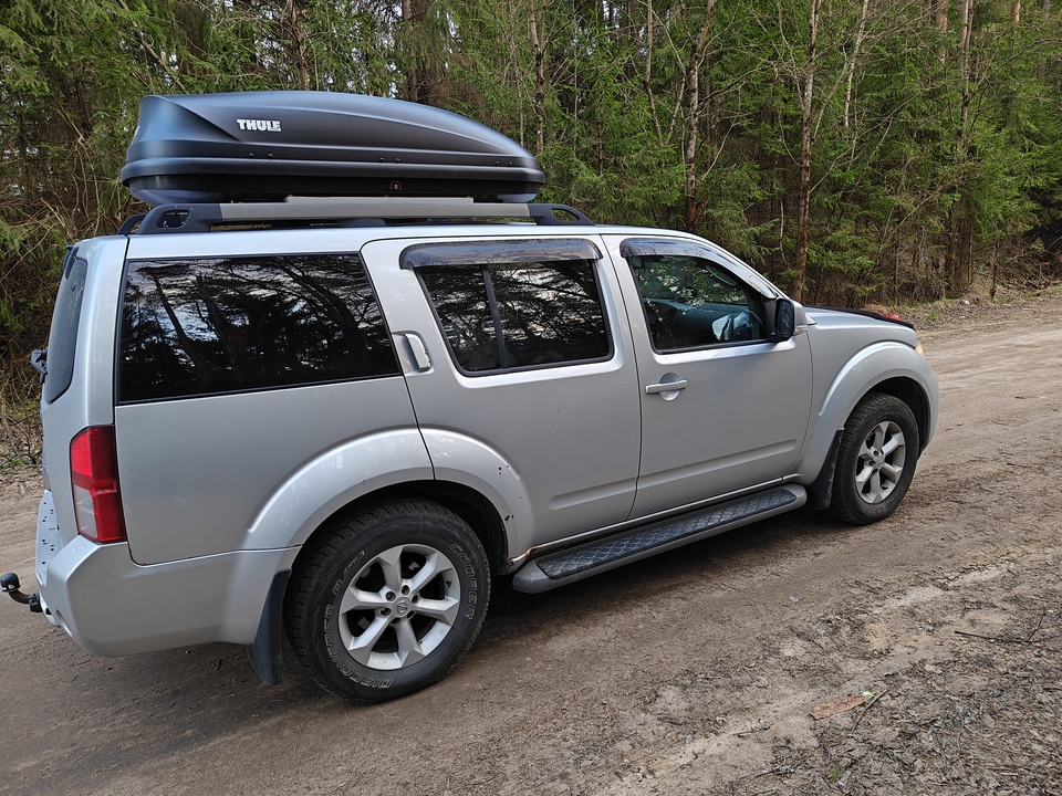 Nissan Pathfinder R51 рестайлинг, 2010 год, 1 400 000 рублей, 2 фотография