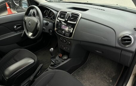 Renault Logan II, 2015 год, 949 000 рублей, 8 фотография