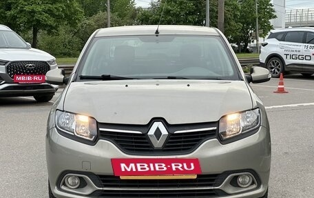 Renault Logan II, 2015 год, 949 000 рублей, 2 фотография