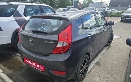 Hyundai Solaris II рестайлинг, 2013 год, 799 000 рублей, 3 фотография
