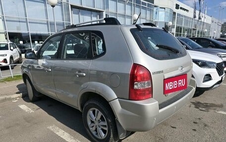 Hyundai Tucson III, 2008 год, 529 000 рублей, 2 фотография