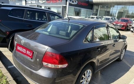 Volkswagen Polo VI (EU Market), 2015 год, 909 000 рублей, 3 фотография