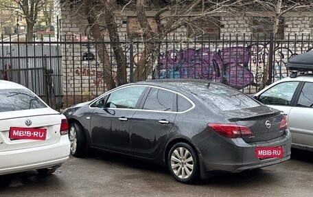 Opel Astra J, 2012 год, 720 000 рублей, 1 фотография