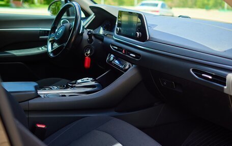 Hyundai Sonata VIII, 2020 год, 2 300 000 рублей, 19 фотография