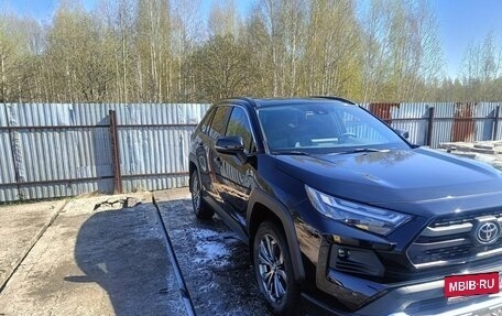 Toyota RAV4, 2024 год, 3 750 000 рублей, 3 фотография