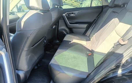 Toyota RAV4, 2024 год, 3 750 000 рублей, 10 фотография