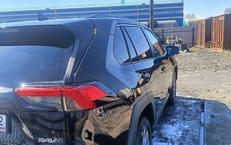 Toyota RAV4, 2024 год, 3 750 000 рублей, 7 фотография