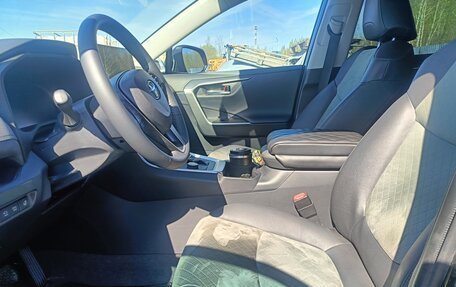 Toyota RAV4, 2024 год, 3 750 000 рублей, 9 фотография