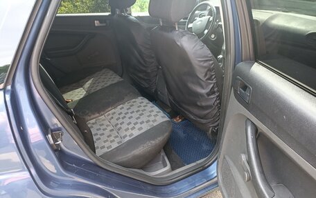 Ford Focus II рестайлинг, 2006 год, 250 000 рублей, 14 фотография