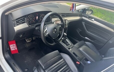 Volkswagen Passat B8 рестайлинг, 2018 год, 2 800 000 рублей, 5 фотография