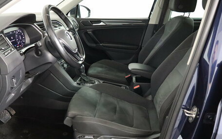 Volkswagen Tiguan II, 2017 год, 2 249 000 рублей, 8 фотография