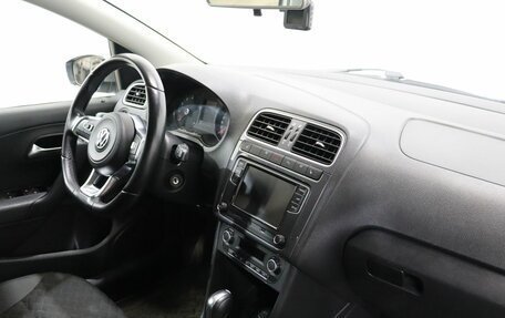 Volkswagen Polo VI (EU Market), 2019 год, 1 390 000 рублей, 10 фотография