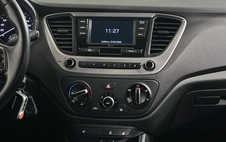 Hyundai Solaris II рестайлинг, 2017 год, 1 150 000 рублей, 11 фотография