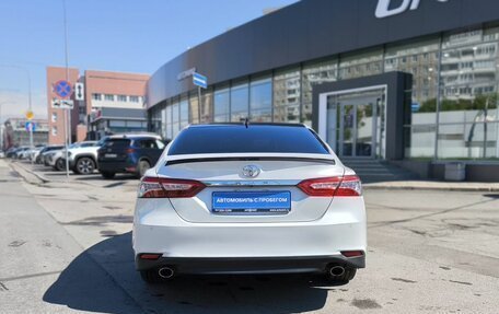 Toyota Camry, 2023 год, 3 750 000 рублей, 5 фотография