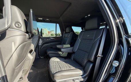 Cadillac Escalade V, 2023 год, 14 500 000 рублей, 17 фотография