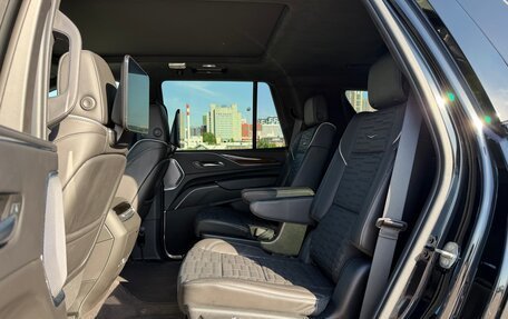 Cadillac Escalade V, 2023 год, 14 500 000 рублей, 22 фотография