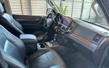 Mitsubishi Pajero IV, 2008 год, 2 150 000 рублей, 22 фотография