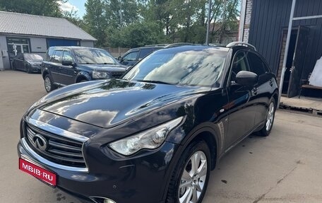 Infiniti QX70, 2014 год, 2 200 000 рублей, 2 фотография