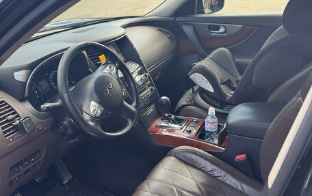Infiniti QX70, 2014 год, 2 200 000 рублей, 11 фотография