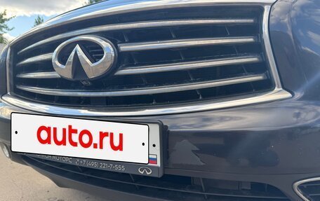 Infiniti QX70, 2014 год, 2 200 000 рублей, 18 фотография