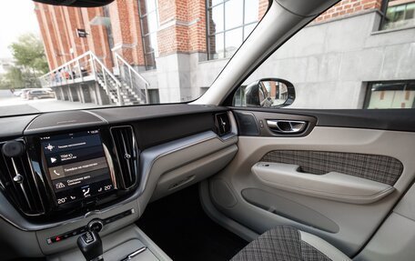 Volvo XC60 II, 2018 год, 2 500 000 рублей, 23 фотография