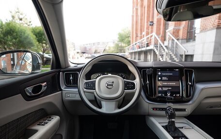 Volvo XC60 II, 2018 год, 2 500 000 рублей, 21 фотография