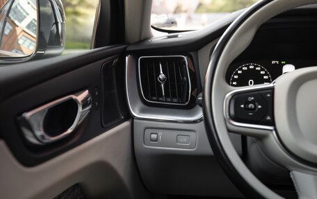 Volvo XC60 II, 2018 год, 2 500 000 рублей, 22 фотография