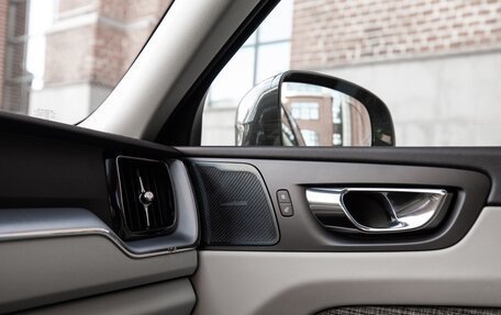 Volvo XC60 II, 2018 год, 2 500 000 рублей, 25 фотография