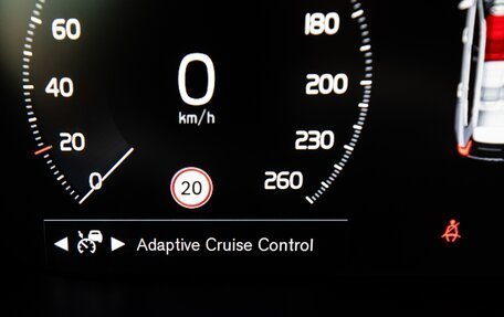 Volvo XC60 II, 2018 год, 2 500 000 рублей, 32 фотография