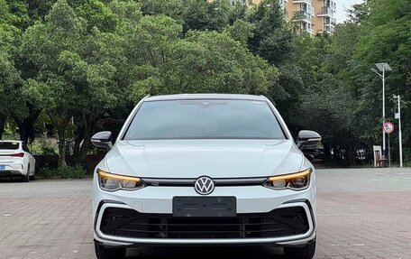 Volkswagen Golf VIII, 2022 год, 1 620 000 рублей, 2 фотография