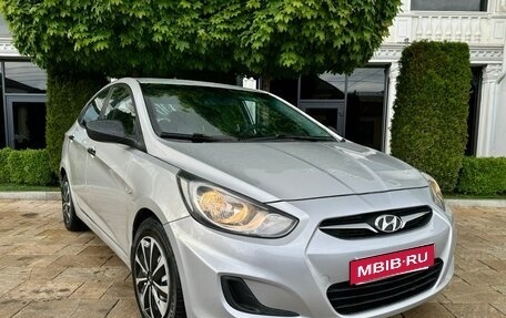 Hyundai Solaris II рестайлинг, 2014 год, 595 000 рублей, 4 фотография