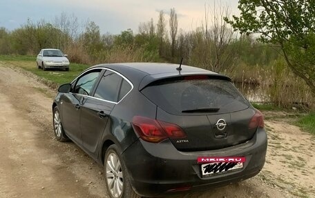 Opel Astra J, 2011 год, 530 000 рублей, 4 фотография
