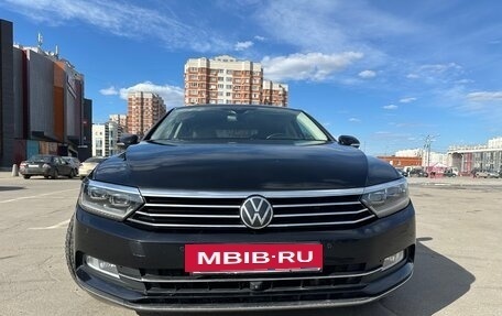 Volkswagen Passat B8 рестайлинг, 2018 год, 2 350 000 рублей, 2 фотография