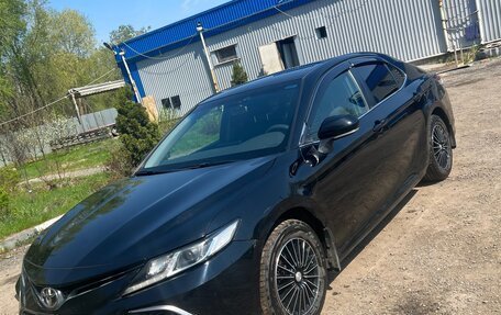 Toyota Camry, 2021 год, 2 100 000 рублей, 9 фотография