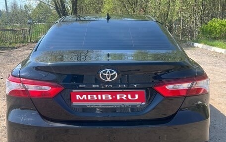 Toyota Camry, 2021 год, 2 100 000 рублей, 6 фотография