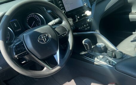 Toyota Camry, 2021 год, 2 100 000 рублей, 14 фотография