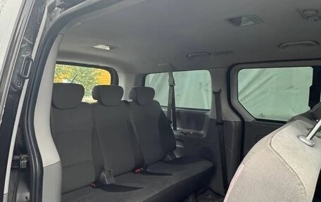 Hyundai H-1 II рестайлинг, 2016 год, 900 000 рублей, 8 фотография