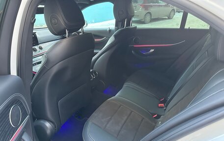 Mercedes-Benz E-Класс, 2021 год, 4 590 000 рублей, 10 фотография